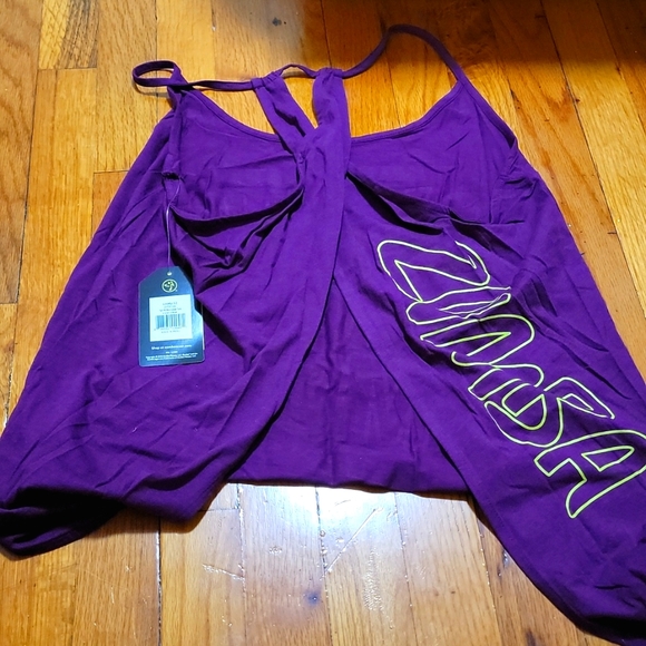 Zumba Fitness Yah Wo'Mon Loose Tank in Lovely - Picture 3 of 4